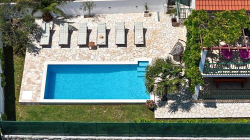 Villa Josip near Omiš , private pool (Villa Josip near Omis , private pool) in 奧斯特維卡