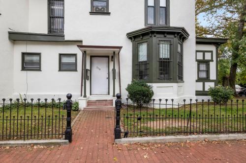 Stylish 2bdrm Flat In Univ City Upenn Area in Philadelphia, USA