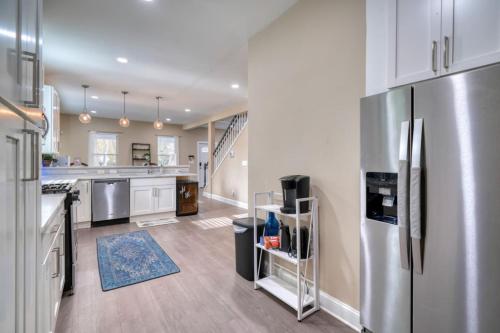 5 bedrooms with a gameroom in Baltimore, USA