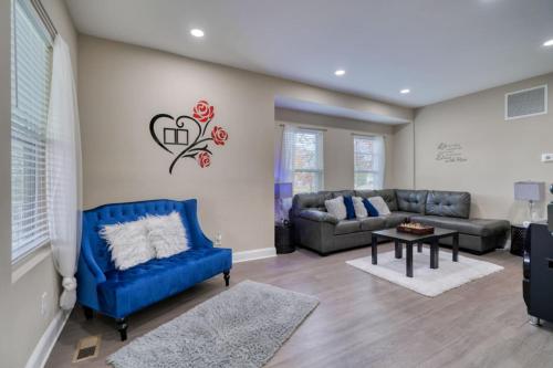 5 bedrooms with a gameroom in Baltimore, USA