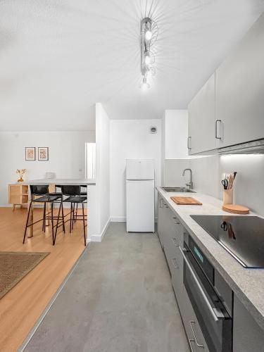 Konyha, T2 Cosy à Fegersheim avec balcon & parking privé (T2 Cosy a Fegersheim avec balcon & parking prive) in Geispolsheim