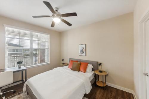 Cullen 3305 I New Construction 1bd Apt I Gated in Houston, USA