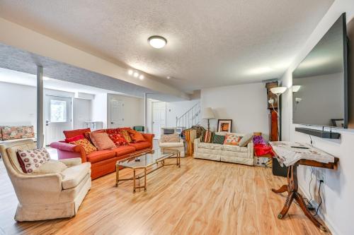 Private Deck Berkeley Springs Getaway! in Berkeley Springs, USA