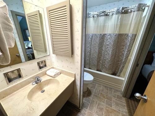 Mountain Loft Resort - Lake Lure, NC Mountain Loft Resort - Lake Lure, NC