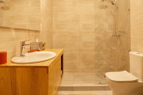 Standard Double Room image 4