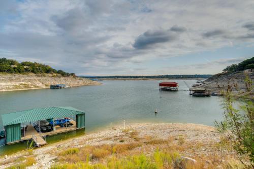 Lake Travis Access Pet-Friendly Lago Vista Home! in Lago Vista, USA
