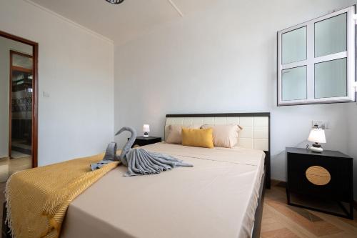 Villa Tropicale, 5 bed, private pool, 5 min beach