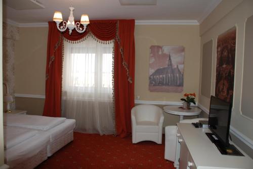 Deluxe Double or Twin Room with Mountain View image 5