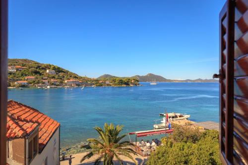 Létesítmények, Hedera Estate Villa Hedera XI in Kolocep