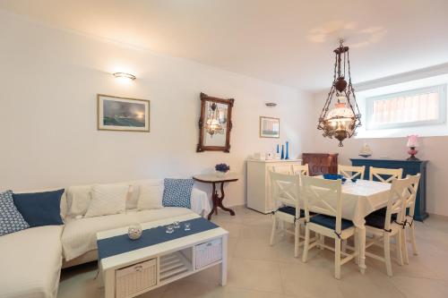 Létesítmények, Hedera Estate Villa Hedera XI in Kolocep