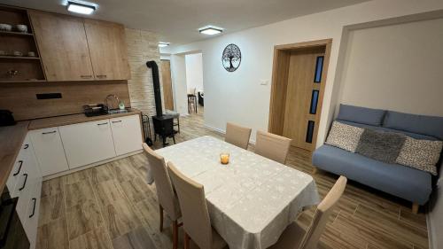 廚房, Apartmán ŠPANIA DOLINA (Apartman SPANIA DOLINA) in 斯帕尼亞多利納