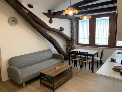 Apartamentos Casa Benito in San Tirso De Abres