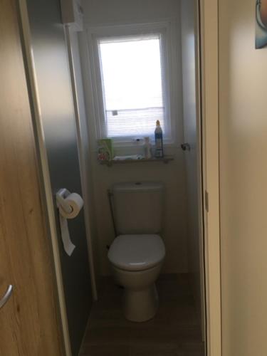 Mobilhome tout confort 40 m2 pour 4 personnes Mobilhome tout confort 40 m2 pour 4 personnes