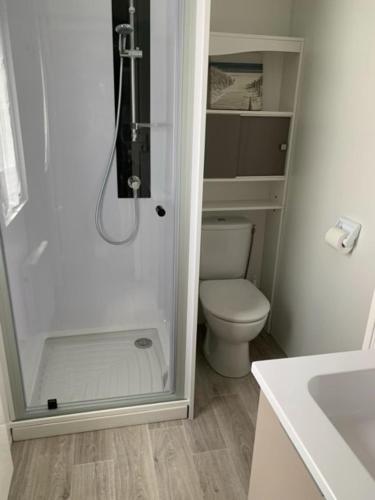 Mobilhome tout confort 40 m2 pour 4 personnes Mobilhome tout confort 40 m2 pour 4 personnes