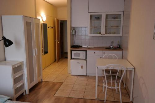 West City Apartments - image 11