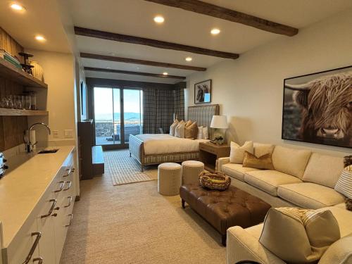 2 bedrooms, 3 beds