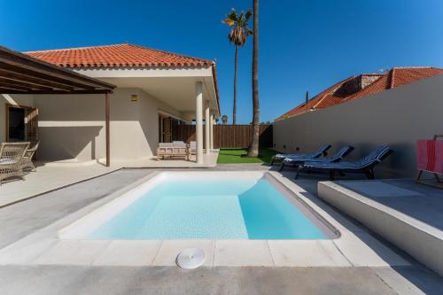 Two-Bedroom Villa image 4