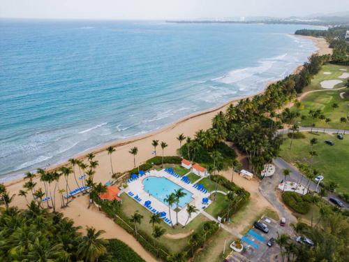 Rio Mar Retreat en Stunning Oceanview Near El Yunque in Rio Grande