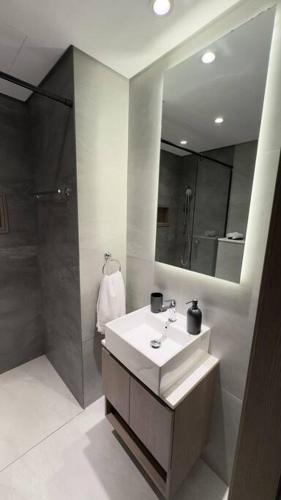 New! Modern cosy Studio Laya Heights, Dubai (photo 5)