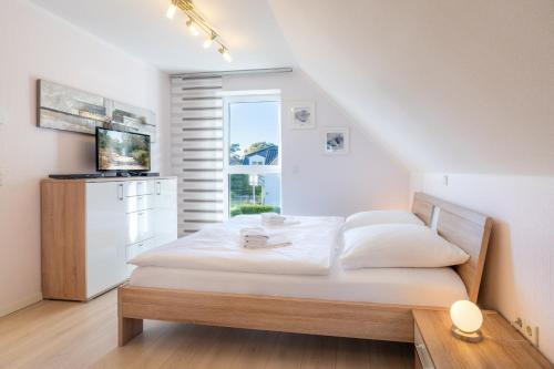 Apartment with Balcony image 10