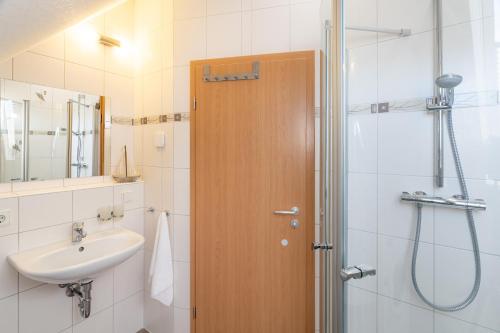 Apartment with Balcony image 6