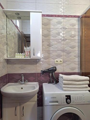 Сапсан 2 Мережа квартир AlexApartments Документи для відряджень