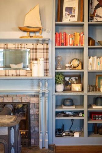 Beautiful, Walkable 4BR Victorian Farmhouse in Knoxville, USA