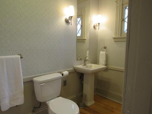 Washington Park Inn – Albany, NY