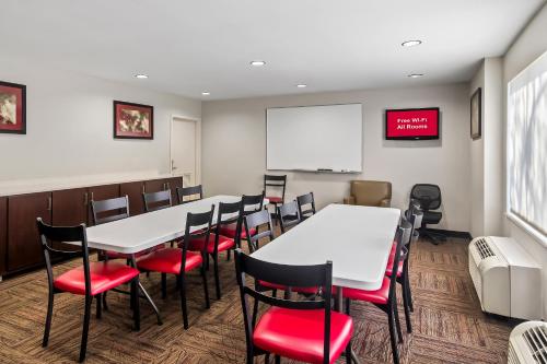 Red Roof Inn PLUS+ Jacksonville – Southpoint in Jacksonville, USA