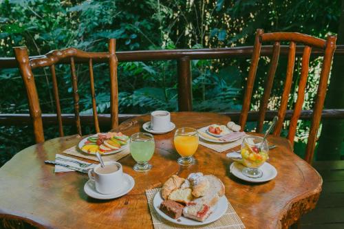 La Aldea De La Selva Lodge