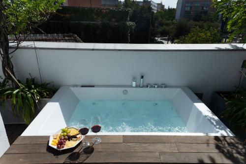 Casa Boutique San Bernardo, con jacuzzi y parking., Sevilla (Foto 9)