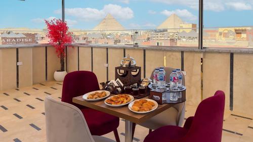 Paradise Pyramids View Inn Hotel - image 14