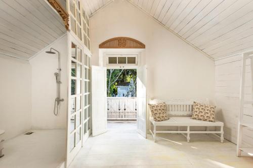 화장실, Villa Havana Hues Private Villa in 코스고다