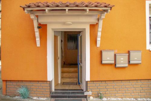 F&F Suites Ilsfeld OG, zentrale Lage, Autobahnnähe & kostenfreie Privatparkplätze (F&F Suites Ilsfeld OG, zentrale Lage, Autobahnnahe & kostenfreie Privatparkplatze) in 伊爾斯費爾德