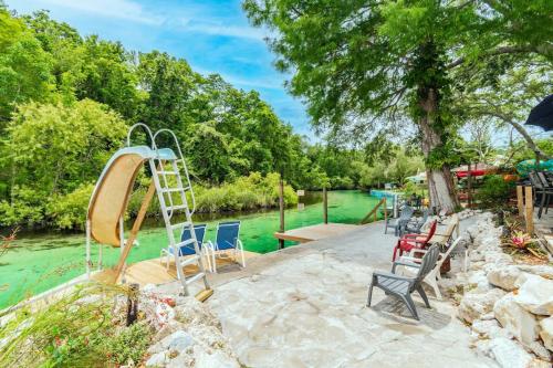 Landing at Richard Weeki River in Weeki Wachee (FL)