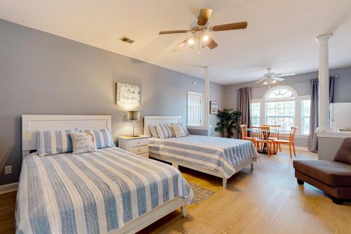 . Sea Trail Golf-Beach Mini Suite