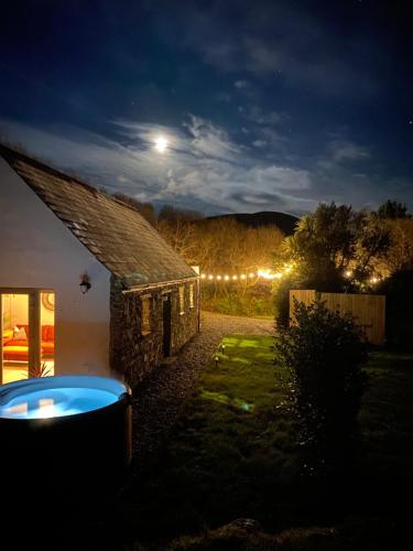 Hot tub, Foxglove Cottage in Bantry