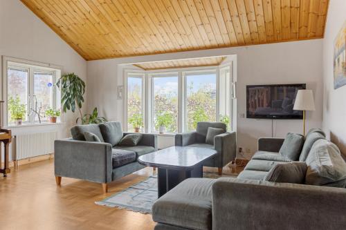 Sjönära Villa i Sigtuna (Sjonara Villa i Sigtuna) in ซิกทุนนา