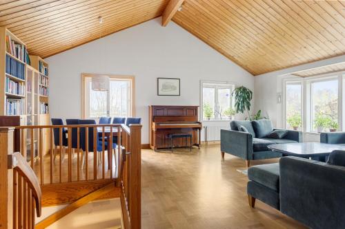 Sjönära Villa i Sigtuna (Sjonara Villa i Sigtuna) in ซิกทุนนา