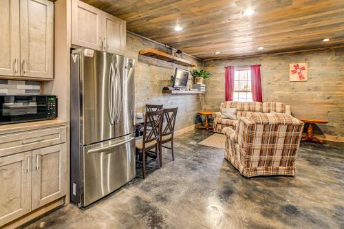 Quiet and Peaceful Vacation Rental Home in Benton! in Benton, USA