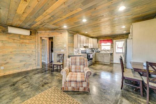 Quiet and Peaceful Vacation Rental Home in Benton! in Benton, USA