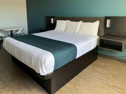 Studio 6 Suites Gardena, CA in Gardena, USA