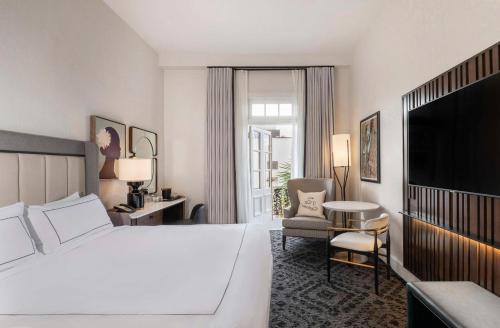 616615068 Mills House Charleston, Curio Collection by Hilton