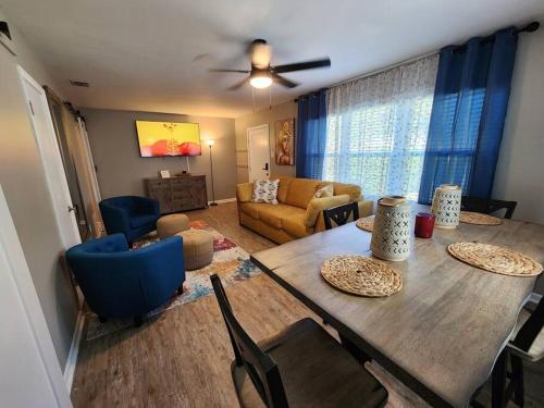 Wellington Cottage in South Crichton (AL)
