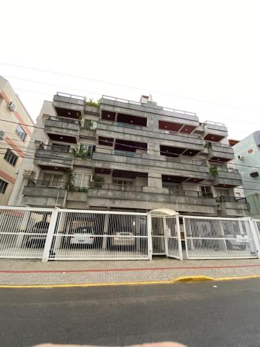 Apartamento Impecável, próximo ao mar!, Itapema