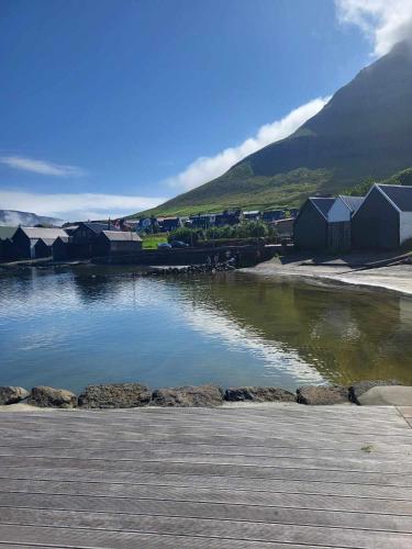 Strand, Nyrenoveret, moderne,hyggeligt hus in Leirvík