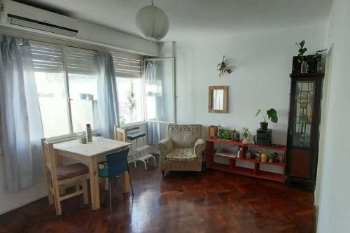 Monoambiente Luminoso, terraza propia Leer descrpción