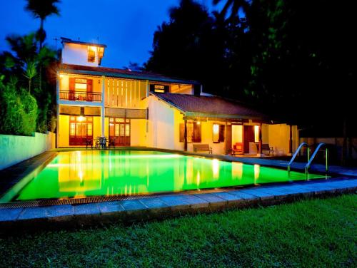 Deluxe Villa with Private Pool image 3