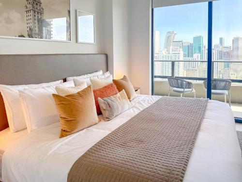 Chic 1 Bedroom Condo steps from Kaseya center in Miami, USA