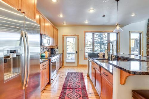 Downtown Frisco Home with Mtn View 11Mi to Ski Breck - image 6